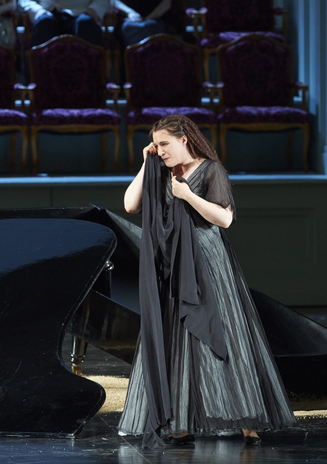 ariadne-auf-naxos_gun-brit-barkmin-as-ariadne-wiener-staatsoper_michael-poehn
