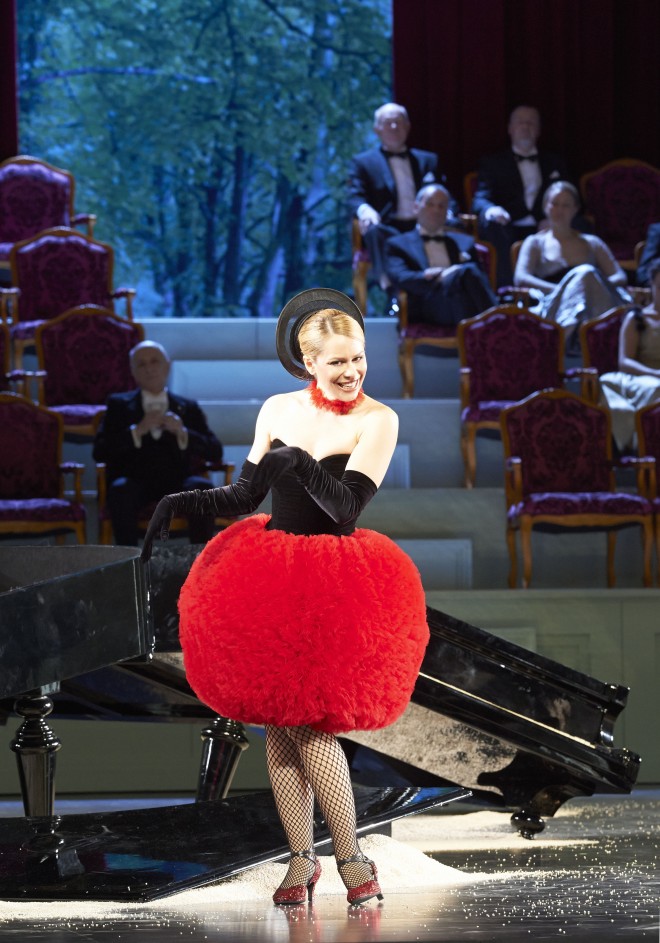 ariadne-auf-naxos_daniela-fally-as-zerbinetta-wiener-staatsoper_michael-poehn