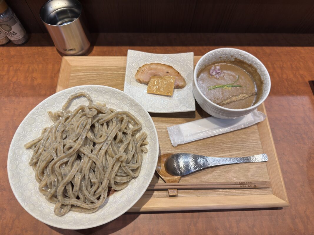 Thumbnail of post image 067